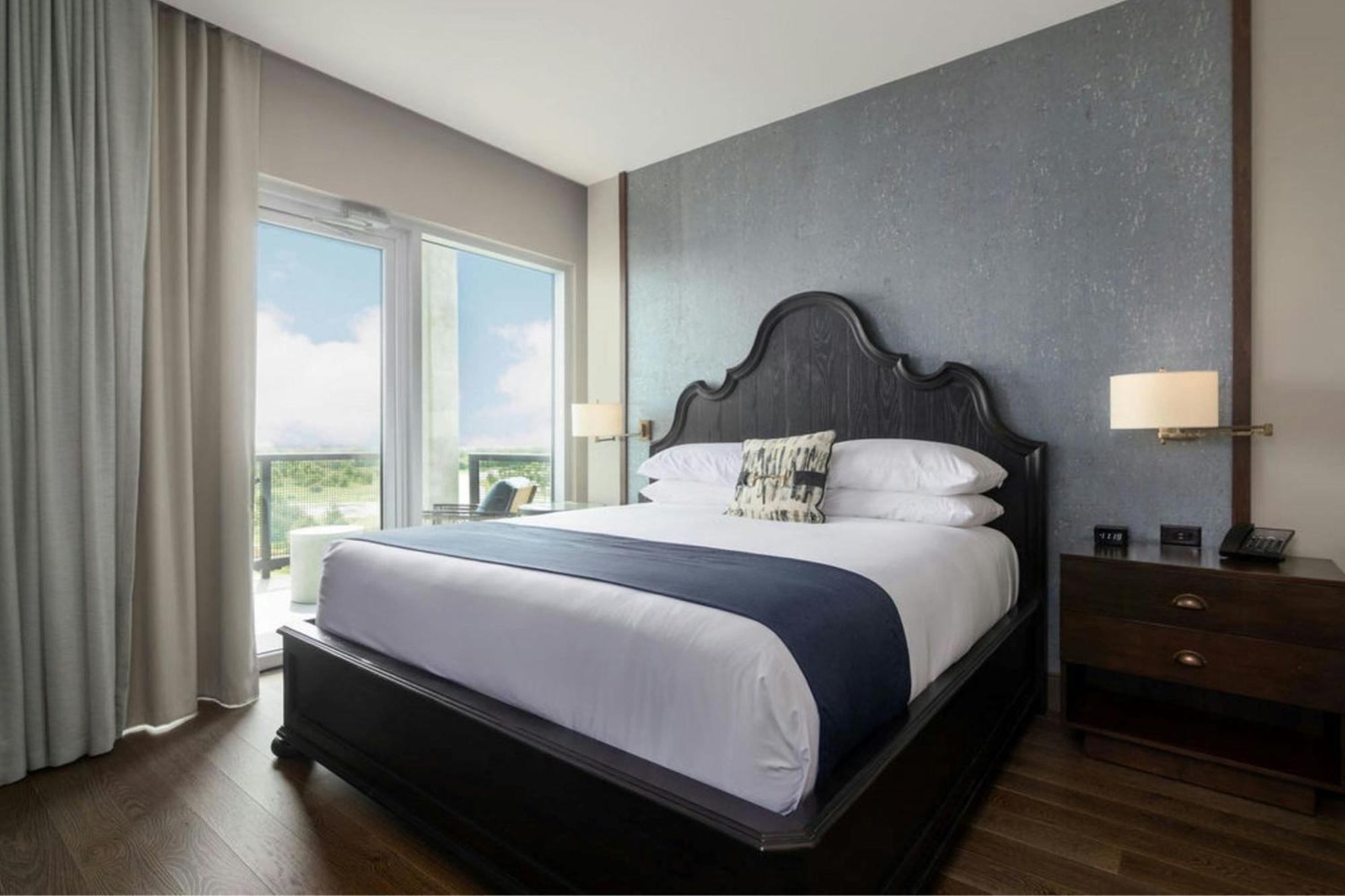 The Stella Hotel, Autograph Collection Bryan Eksteriør bilde